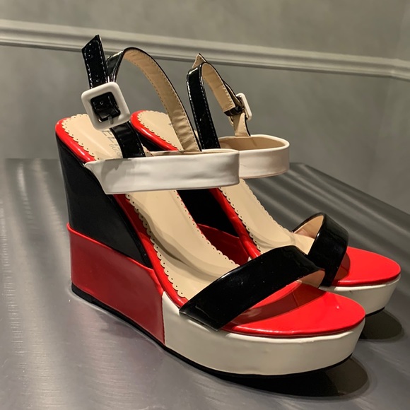 Eliza of Bulgaria Red/White/Black Colorblock Wedges Size 39-US 8 - Picture 1 of 15